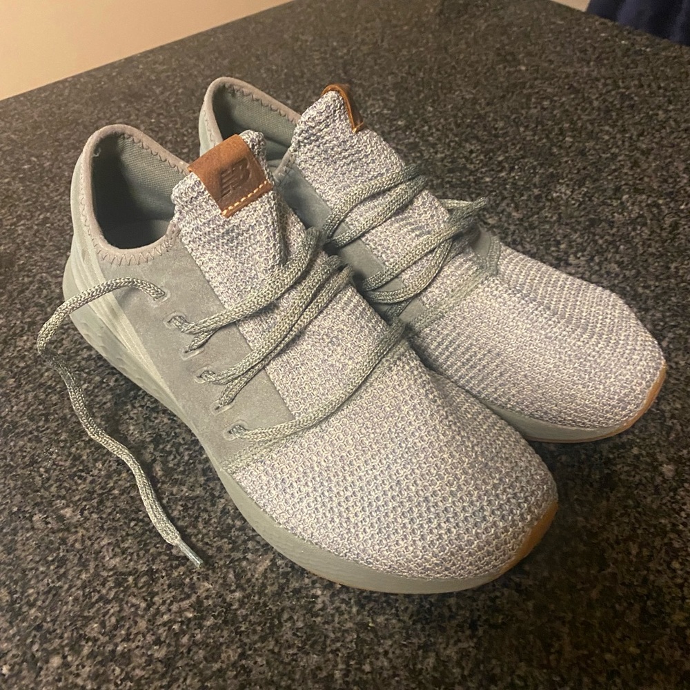 Men new balance shoes